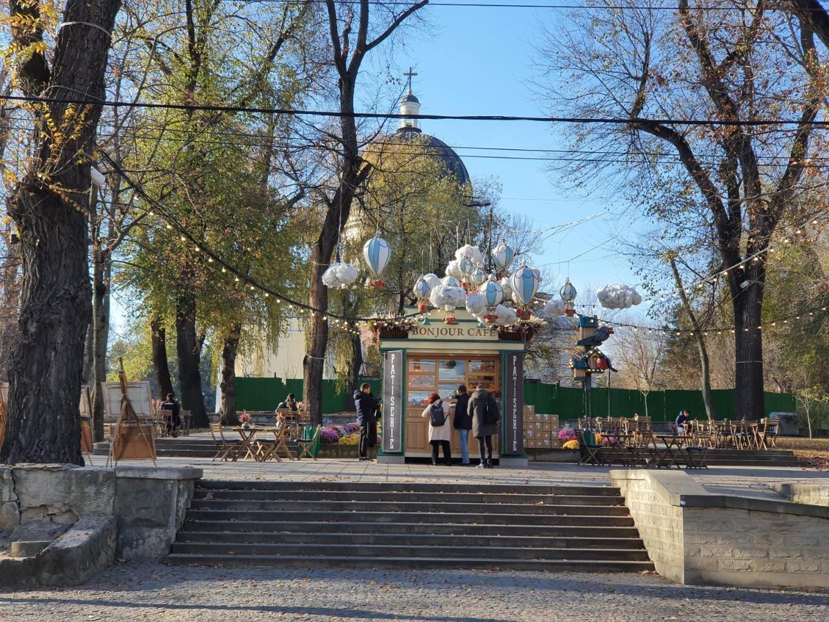 Park & Pedestrian Zone Apartment For4 Chisinau Luaran gambar